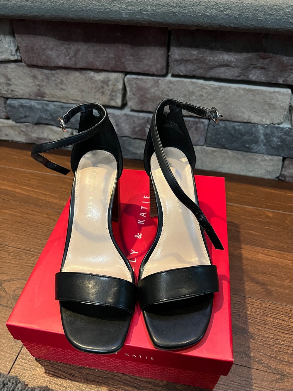 Black heeled shoes
